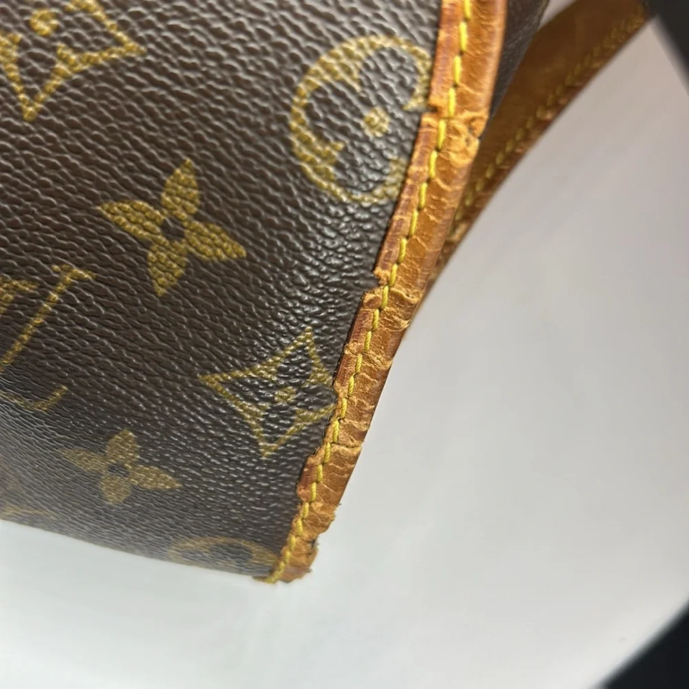 Louis Vuitton LOUIS VUITTON Monogram Saumur